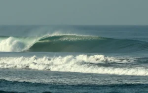 Costa Rica surf season