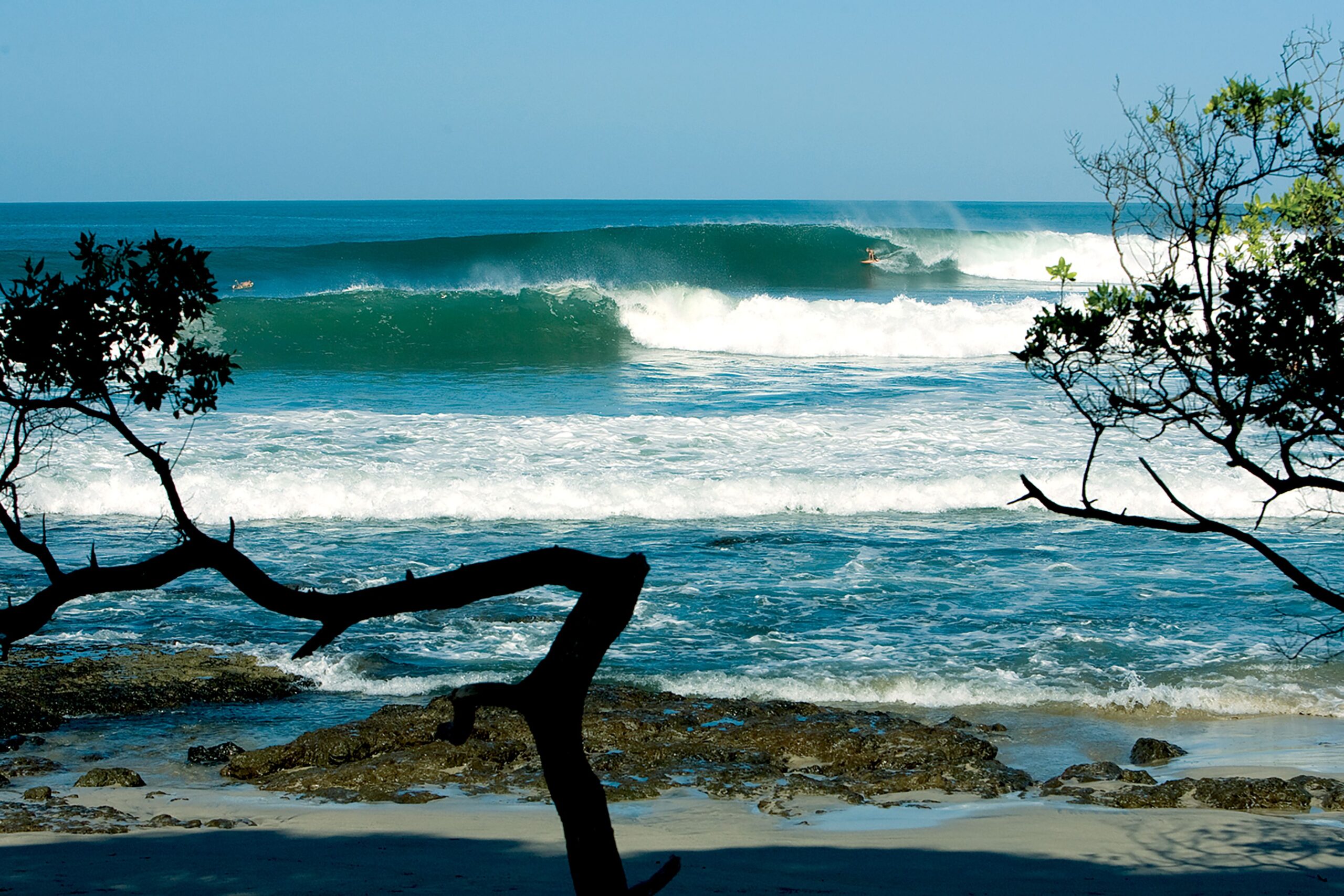 costa rica surf trip budget cost