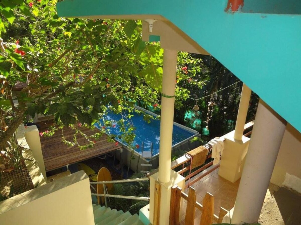 Burnt Toast Surf Camp Hostel Nosara