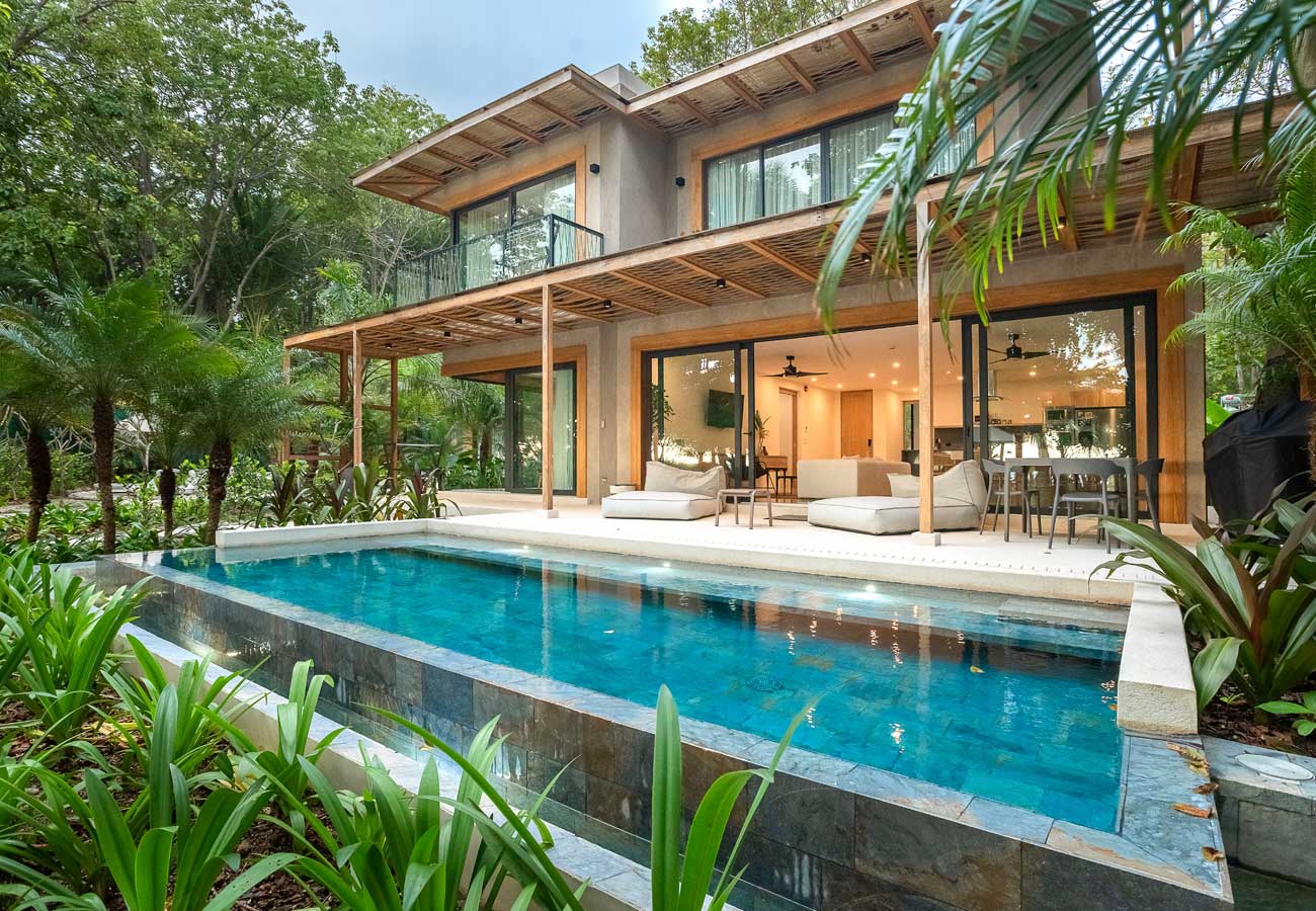 Hotel Nantipa beachfront luxury stay in Santa Teresa Costa Rica